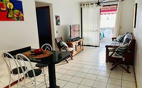 Apartamento 2 dorm - 1 quadra do mar